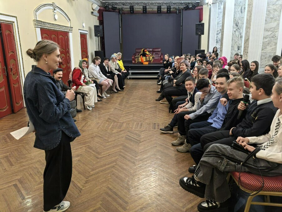 В Амурском театре драмы прошла читка пьесы о неидеальной семье