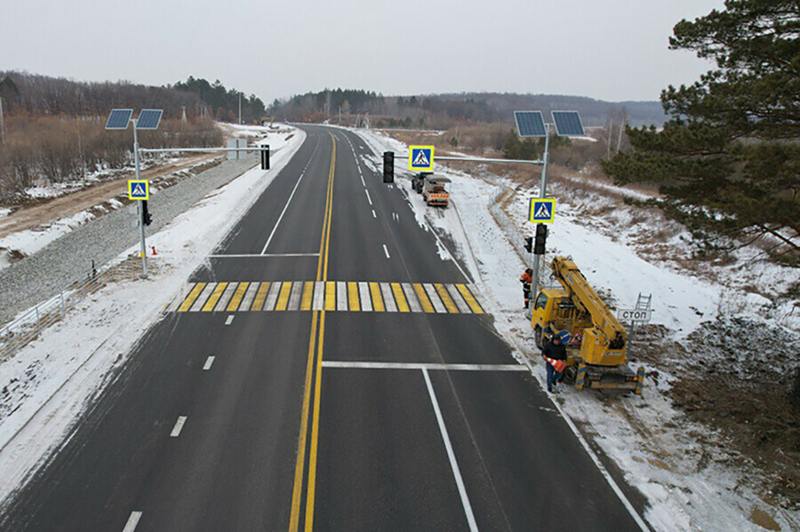 В Амурской области наиболее аварийные участки дорог оснастят спецсредствами безопасности фото