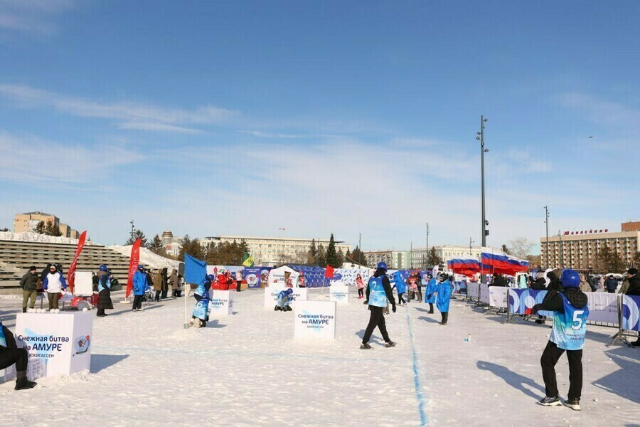Артисты из Татарстана петанк дженга собаки множество развлечений готовят для гостей ЗимФестАмура