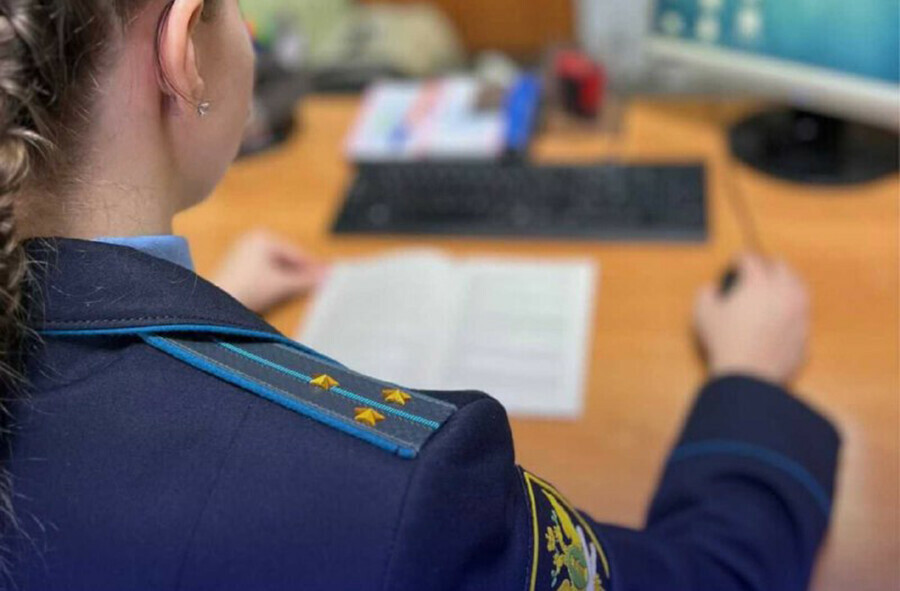 Благовещенец накопил долги перед ГАИ свыше 100 тысяч рублей и отправился на СВО