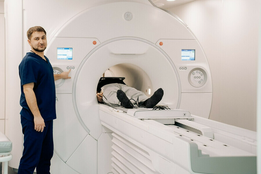 Аппарат МРТ с искусственным интеллектом заработал в Амурской областной больнице
