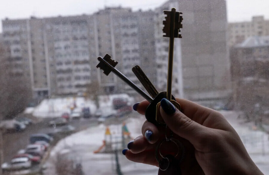 Сдающих квартиры россиян обязали передавать данные о своих квартирантах в полицию