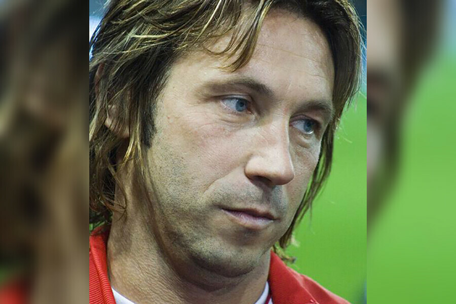 Китай Вьетнам Япония о проведении футбольных матчей в Благовещенске высказался легендарный Царь  игрок Александр Мостовой 