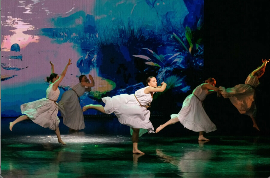 Жители Хэйхэ получат подарок к Новому году от танцоров Благовещенска