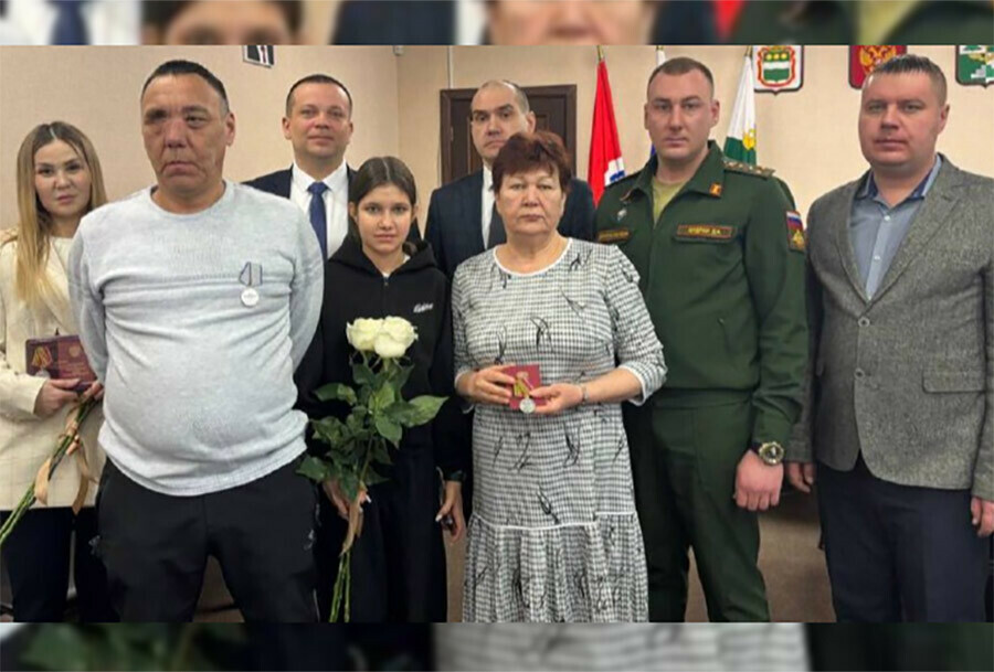 В Тынде участники СВО получили заслуженные награды за храбрость и отвагу