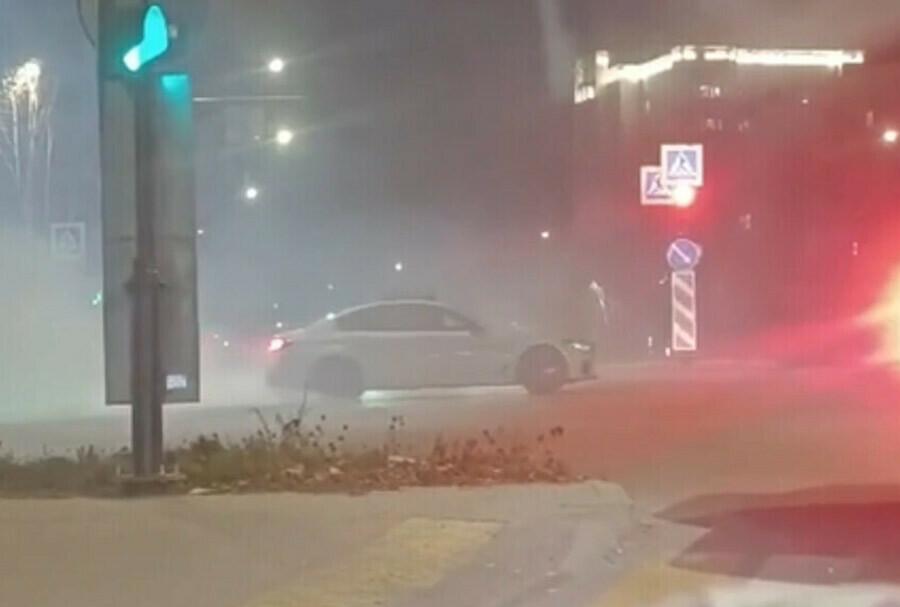 У жителя Тынды забрали автомобиль BMW за дрифт по ночному городу