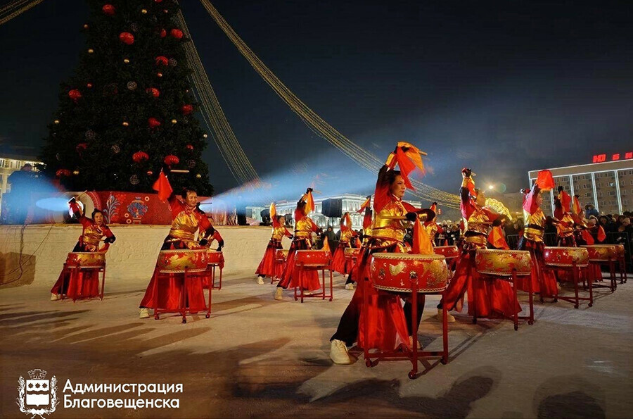 Огненное шоу на Amurlife  программа празднования китайского Нового года в Благовещенске