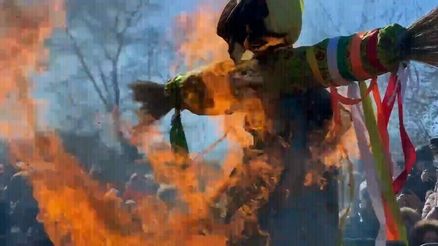 Сжигание чучела на Масленицу чревато уголовной ответственностью