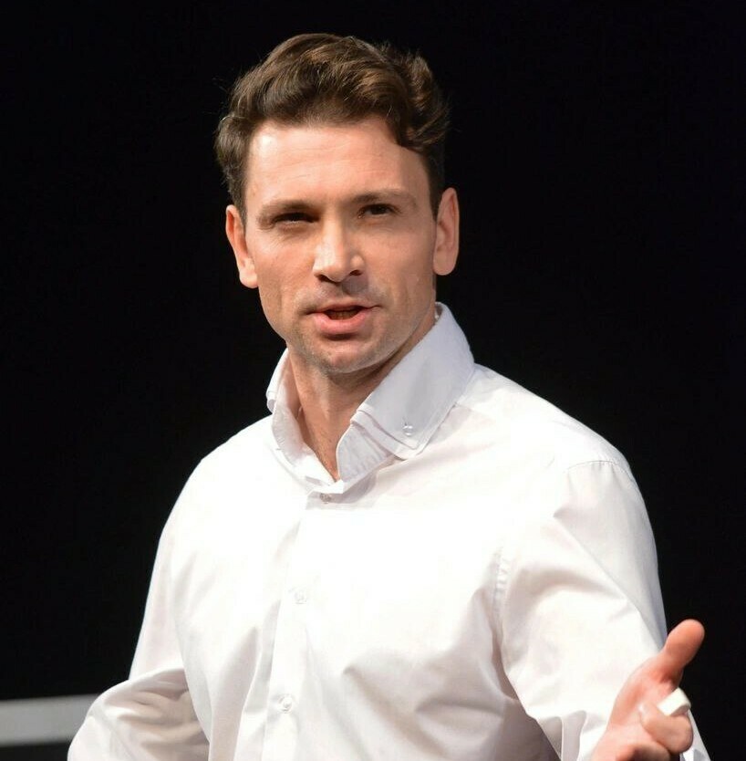 Владимир Путин присвоил двум популярным актерам новые звания