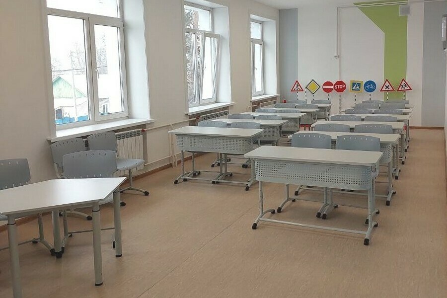 После масштабного ремонта в Приамурье открылась школа 