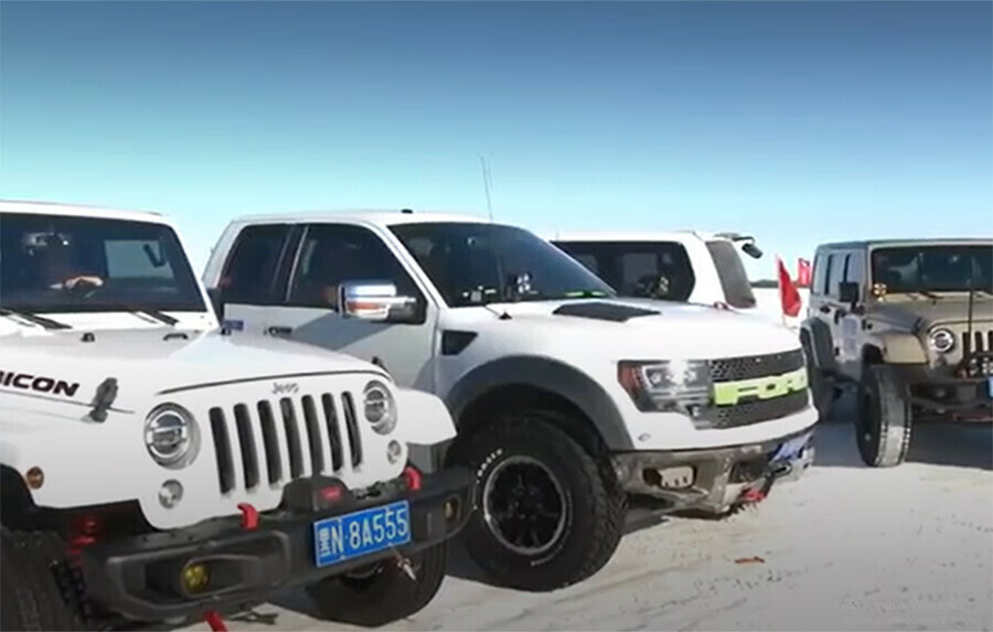 В приграничном Хэйхэ отобрали гонщиков на международное авторалли ЗимФестАмур видео