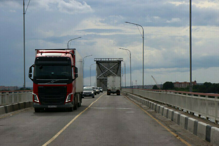 Весной на дорогах Амурской области запретят движение большегрузов