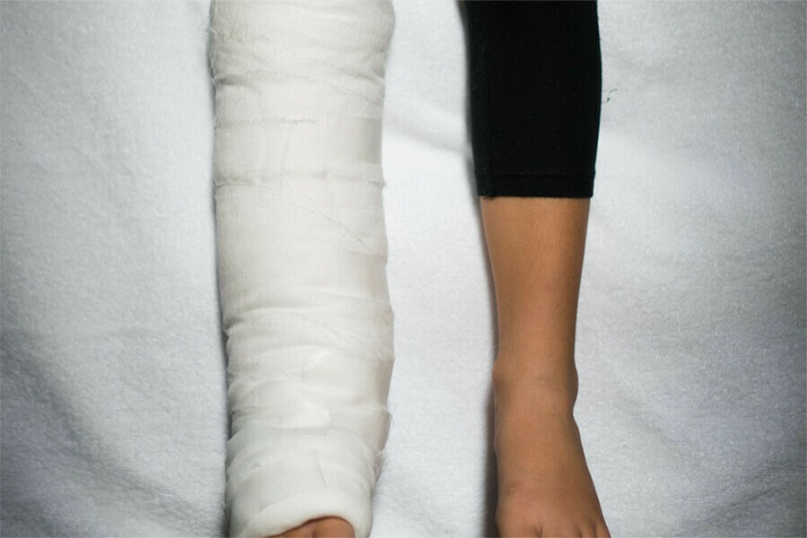 В Приамурье виновнику серьезного ДТП в котором подросток едва не потерял ногу смягчили приговор и вернули авто