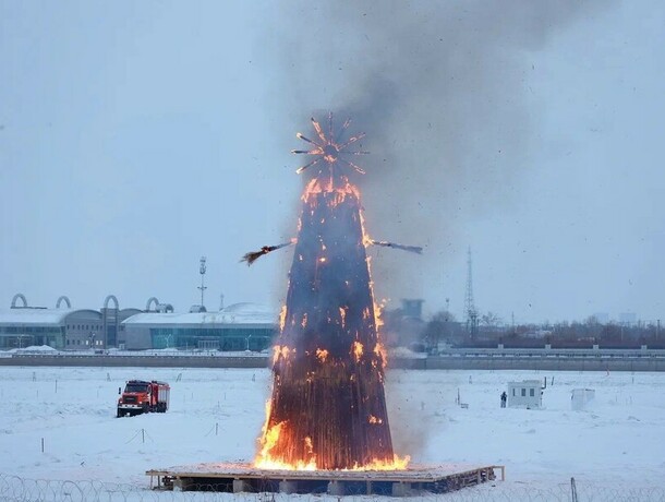 Зрелищное сожжение чучела на льду Амура в Благовещенске сделают ежегодным