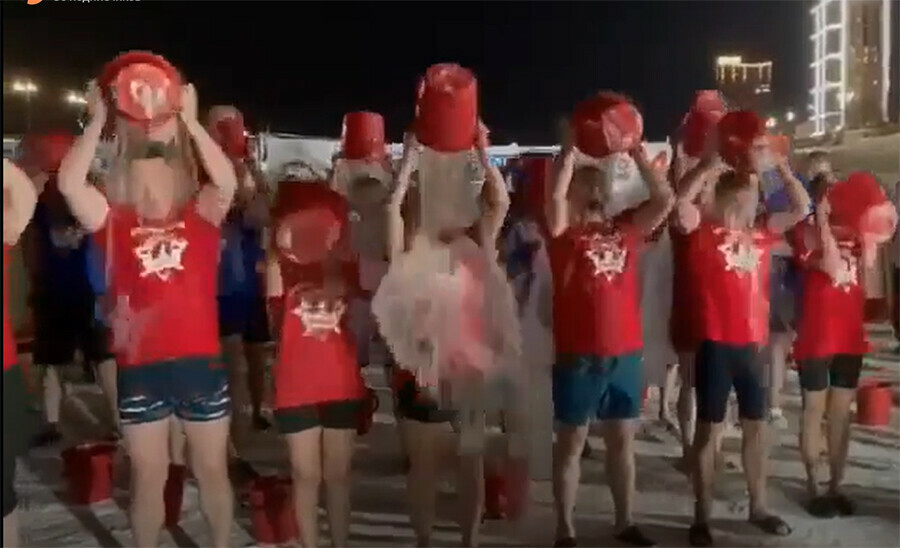 Около 90 благовещенцев во главе с министром испытали себя на Серебряной миле видео