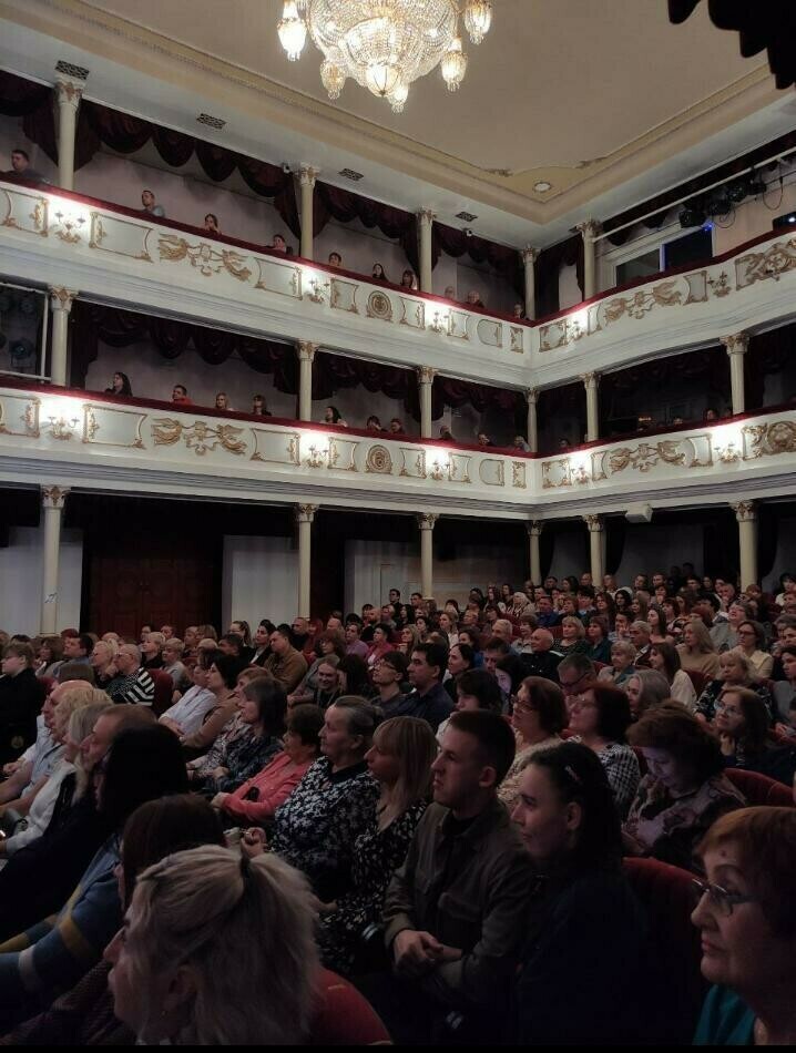 Все чаще сталкиваемся с ситуациями которые заставляют испытывать горечь Амурский театр драмы обратился к посетителям