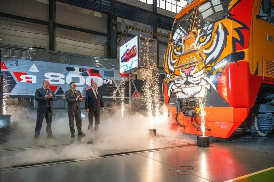 В Тынде приступит к работе тепловоз в окрасе амурского тигра