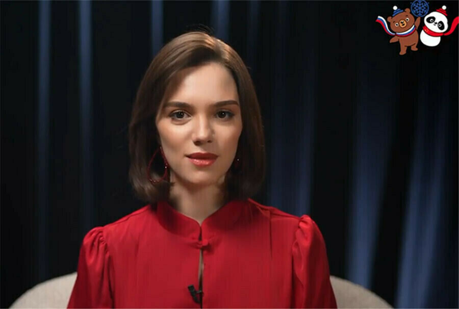 Самолет титулованной фигуристки Евгении Медведевой которая должна прилететь в Приамурье задержали на 7 часов