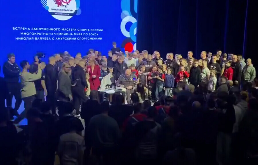 Николай Валуев раскрыл в Благовещенске секрет олимпийского роста
