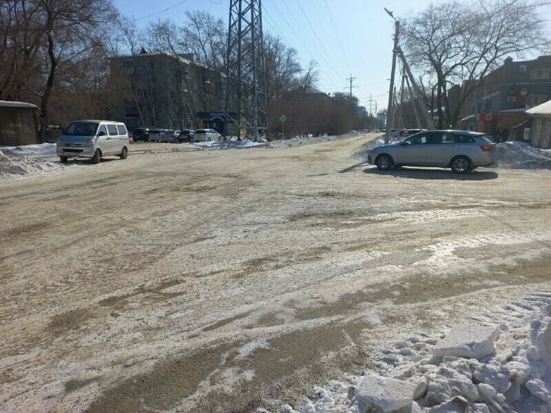 Крыши и дворы мэрия Благовещенска определила для себя две главные задачи в связи с потеплением