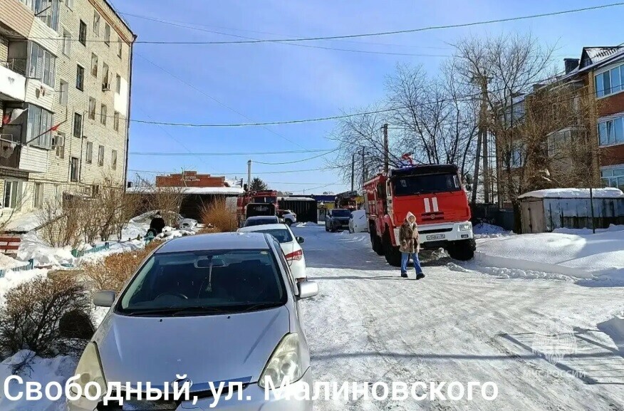 В Приамурье пожарные приехали к пятиэтажке изза дыма Что горело фото
