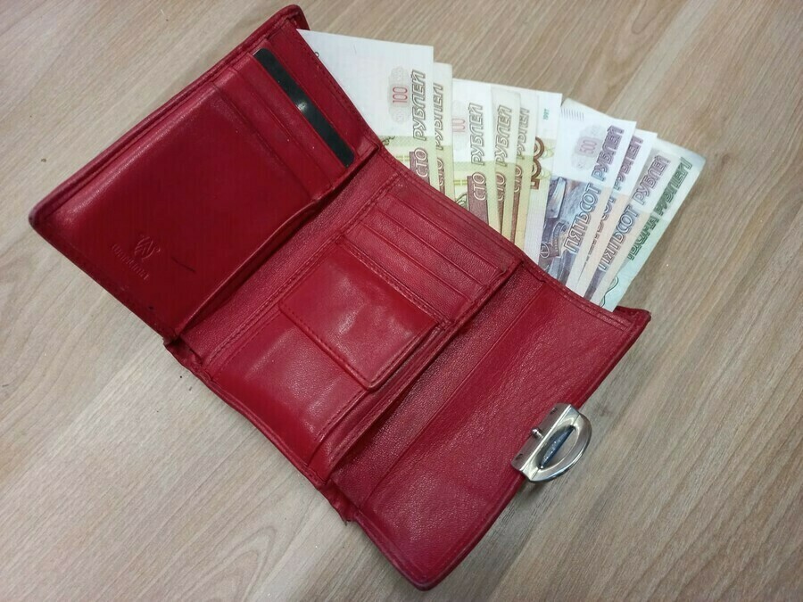 На 40 тысяч рублей увеличилась средняя зарплата россиян