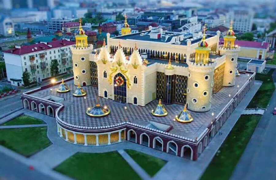 Амурский театр кукол с Миргачаном уедет в Казань
