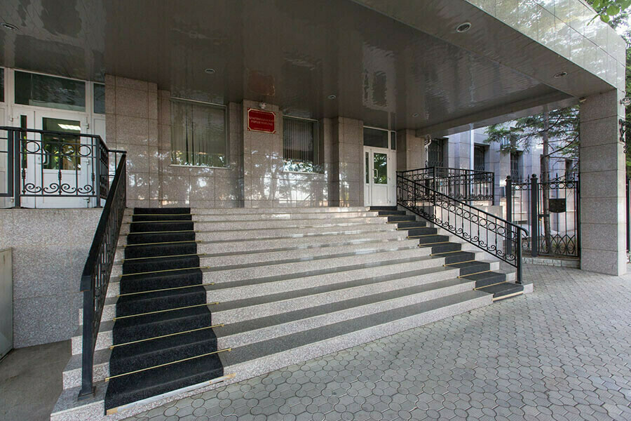 В Благовещенске вынесли приговор автомобилисту который при нарушении ПДД сделал мотоциклиста инвалидом 