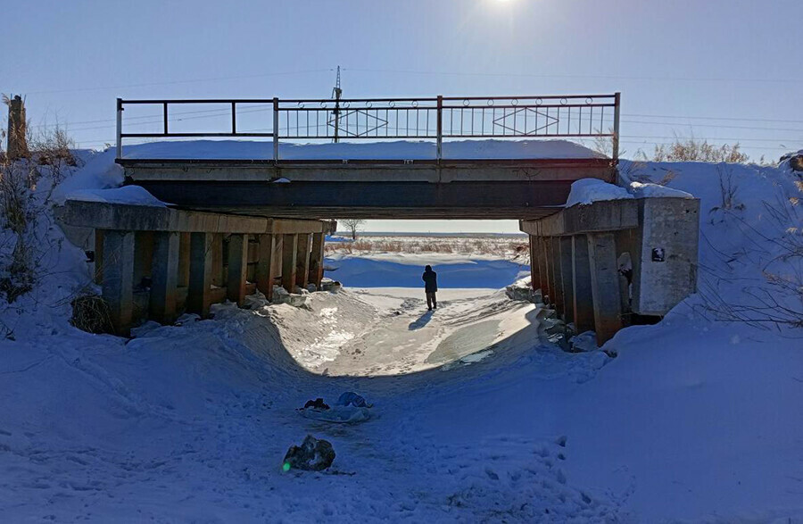 В Белогорске ввели режим повышенной готовности и ограничили проезд по предаварийному мосту