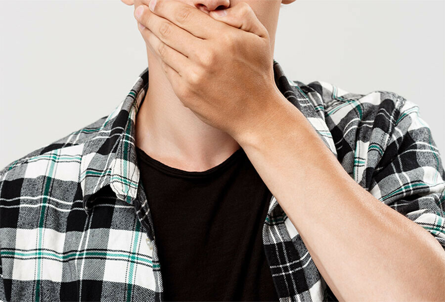 Пьяный амурчанин ударил полицейского так что сломал ему зуб