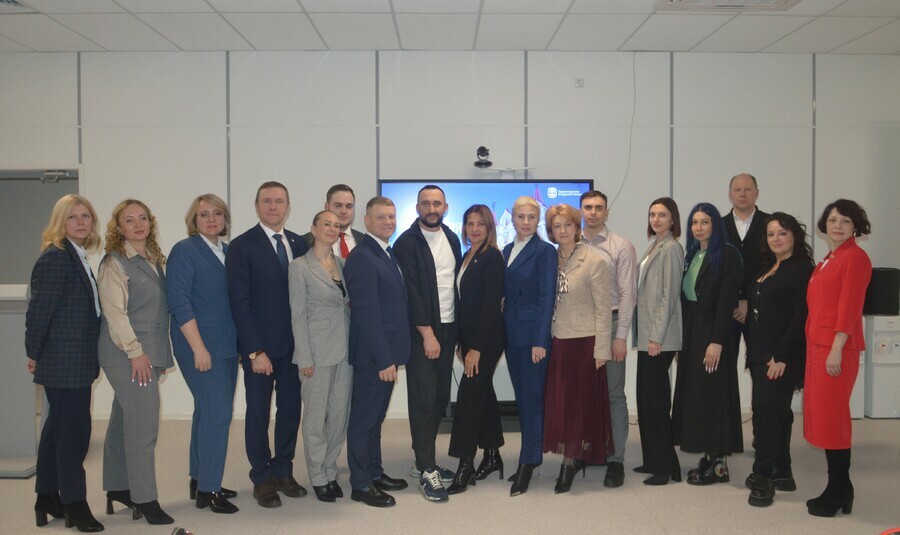 В Амурской области крупные работодатели и власти договорились придумать как улучшить демографию и поддержать семейных сотрудников