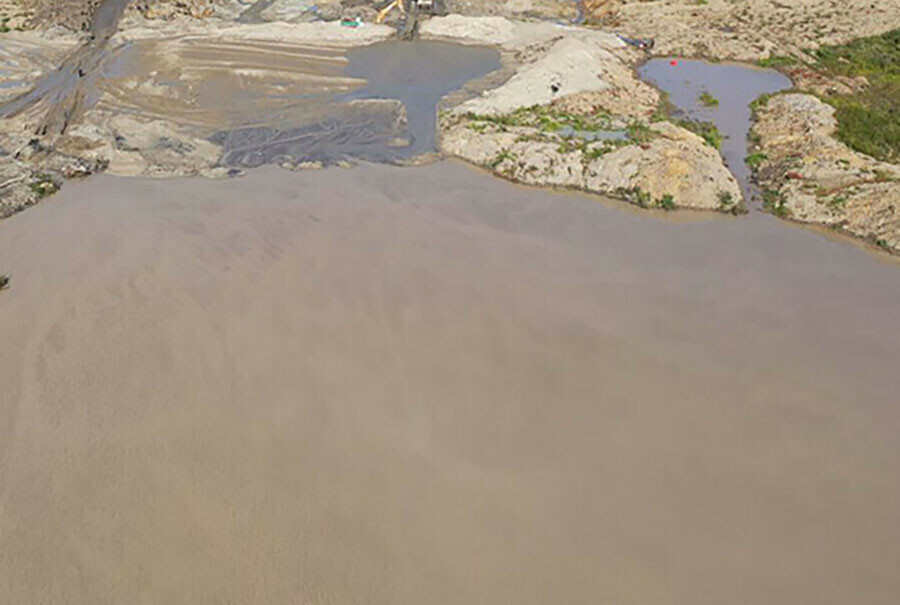 Больше 17 миллионов рублей придется выплатить золотодобытчикам загрязнившим ручей в Амурской области