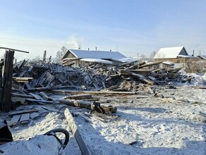 Амурчане с пятью детьми оставшиеся без жилья изза пожара выразили благодарность фото видео 