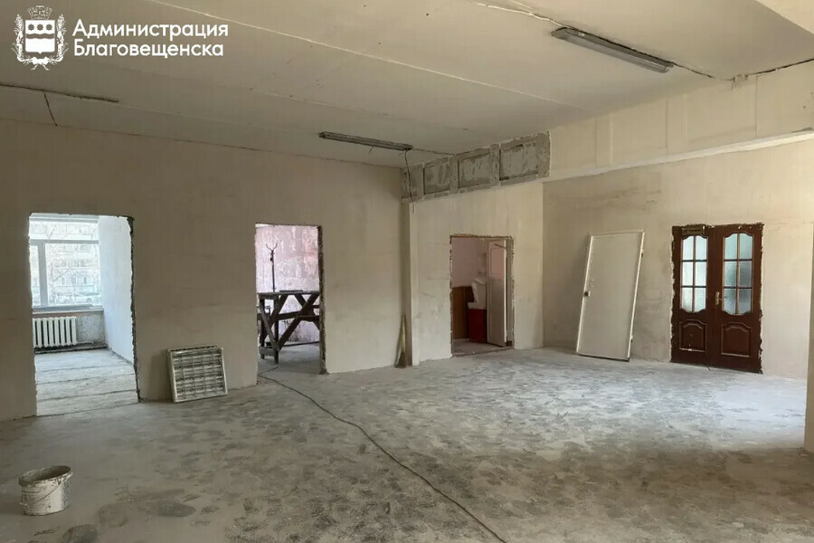 На какой стадии ремонт лицея Благовещенска рассказали власти 