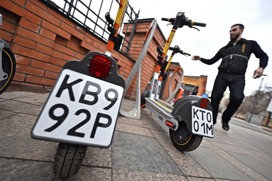 На все электросамокаты в России повесят номера и зарегистрируют