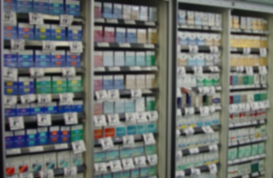 В Шимановске предприниматель несмотря предупреждения увеличил продажу табака без сканирования кода