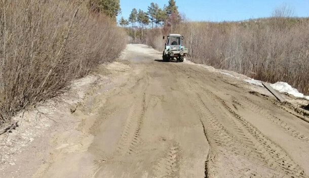 Дорожники восстановили проезд на размытых дорогах в Амурской области