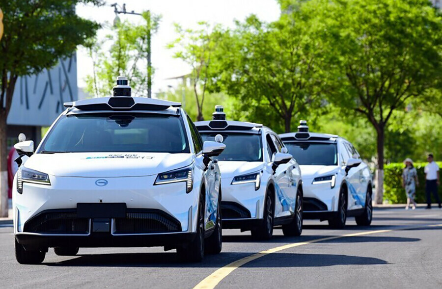 Восстание беспилотных машин произошло на дороге в Китае