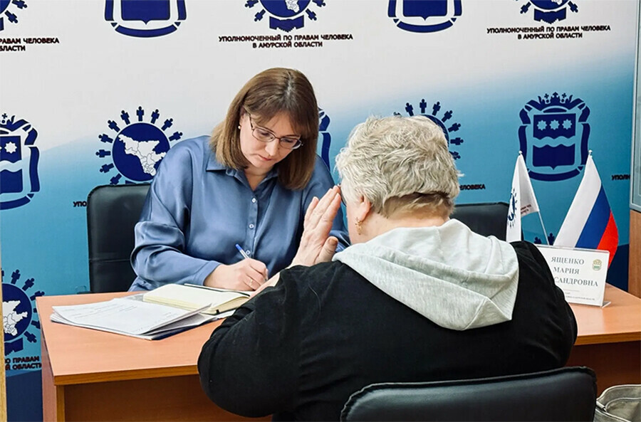 Бабушке в Амурской области пришлось обратиться к омбудсмену чтобы получать выплаты за погибшего на СВО внука