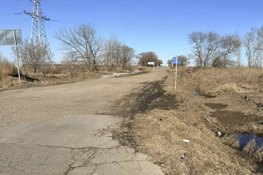 В двух округах Приамурья восстановили движение по дорогам