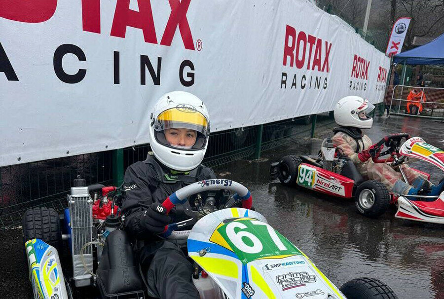 В Сочи на всероссийской гонке по картингу дебютировал юный амурский гонщик Владислав Рябов фото