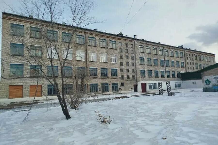 Прокуратура вмешалась амурскую школу обязали срочно заменить окна фото