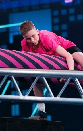 Благовещенец Сергей Подосинников выступил в шоу Суперниндзя Каков результат и что он рассказал об амурских тренерах