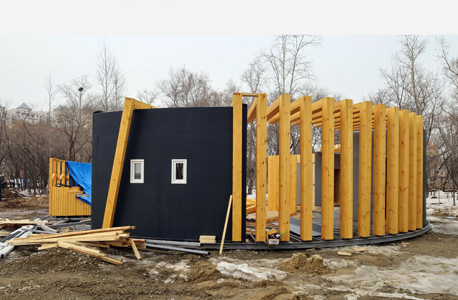 В новом парке Благовещенска начали устанавливать оборудование фото