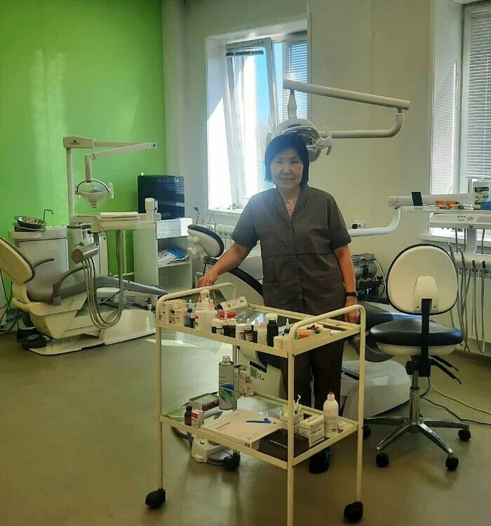 На работу в Приамурье переехала стоматолог из Республики Тыва Доктору предоставили квартиру и дадут подъемные 