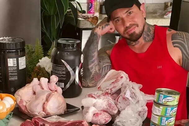 Похудевший на 40 килограммов блогер раскрыл необычную диету