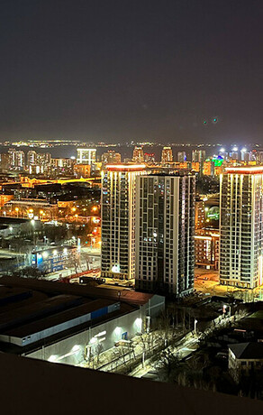 Рисковый парень из Благовещенска покорил огромную заброшку в Хабаровске фото видео