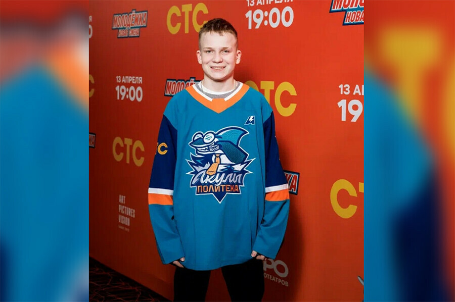 Юный ниндзя из Благовещенска познакомился с кумирами из культовой Молодёжки и ее продюсером Федором Бондарчуком фото