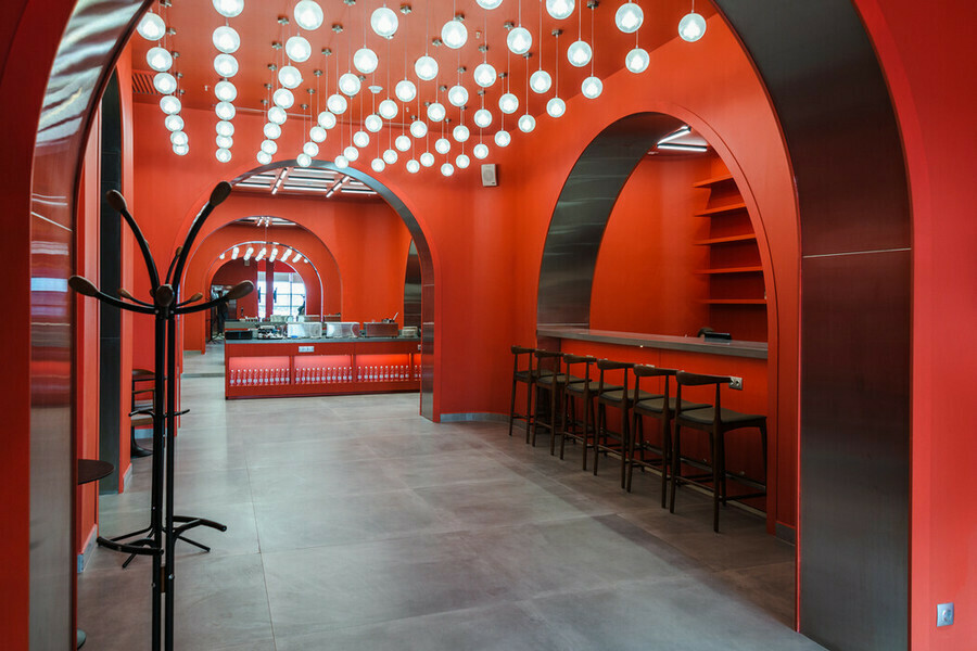 Благовещенцам показали как выглядит бизнесзал аэропорта и сколько стоит ожидание рейса в нем фото 