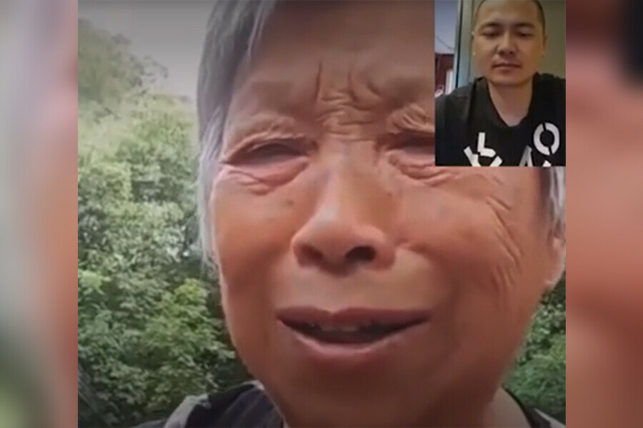 Престарелая китаянка почти год общается с сыном не подозревая что это клон видео